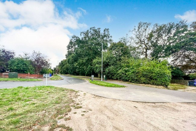 The Chestnuts Land - 101 Earlham Green Lane, Norwich, NR5 8HA 7