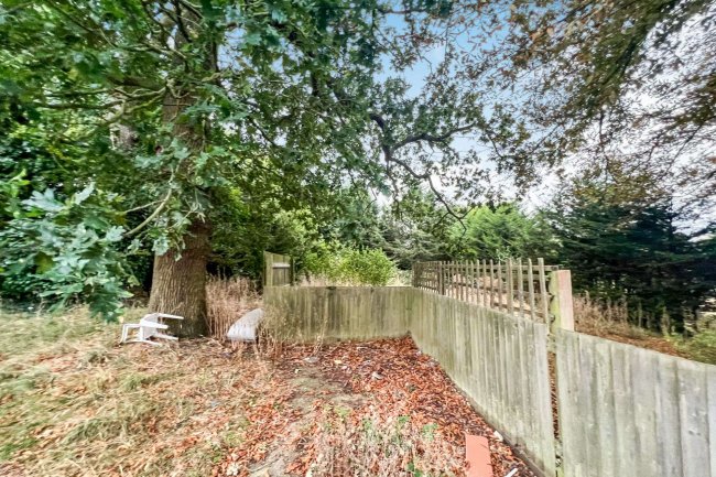 The Chestnuts Land - 101 Earlham Green Lane, Norwich, NR5 8HA 7