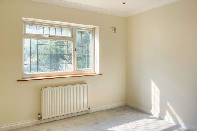 56 Woodland Drive, Hove, East Sussex BN3 6DJ 6