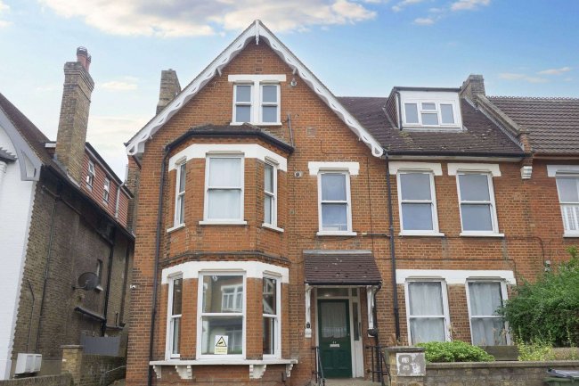 81d Southwood Road, Eltham, London, SE9 3QF 7