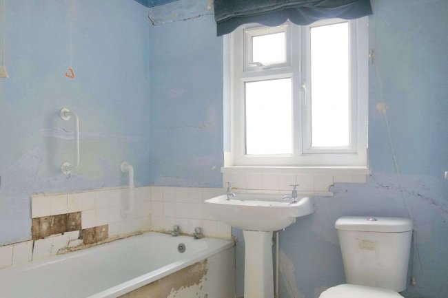 81d Southwood Road, Eltham, London, SE9 3QF 7