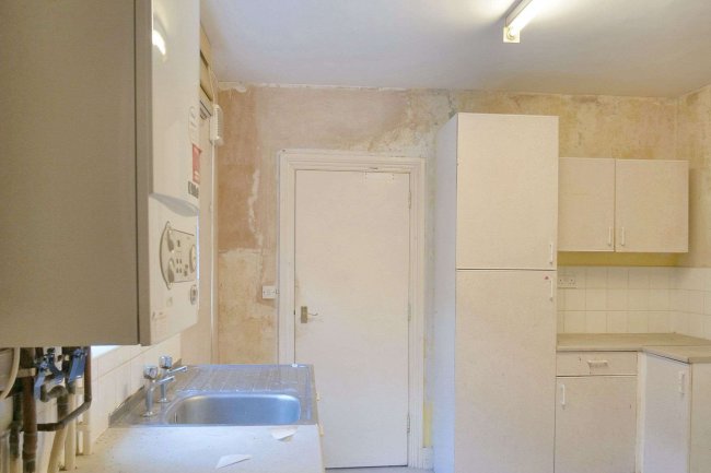 127a Herbert Road, Plumstead, London SE18 3QH 6