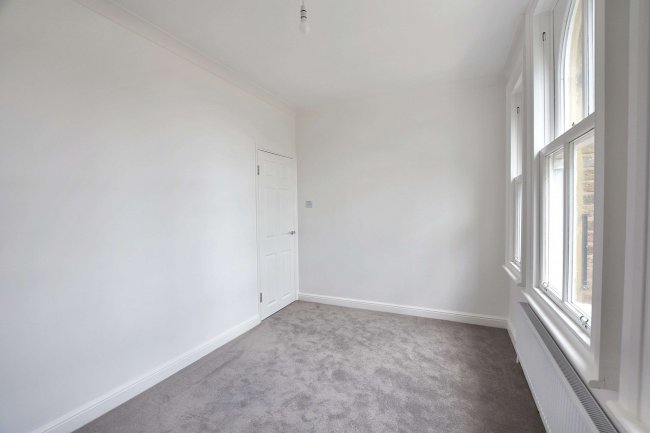 2c Bromley Grove, Bromley, Kent BR2 0LN 2