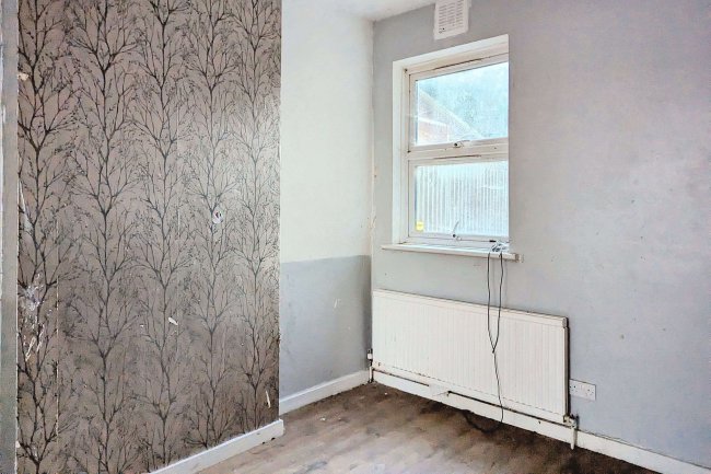 6 Parish Lane, Penge, London SE20 7LH 4