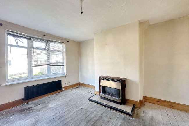 45 The Crescent, Sherburn, Durham, DH6 1EJ 6