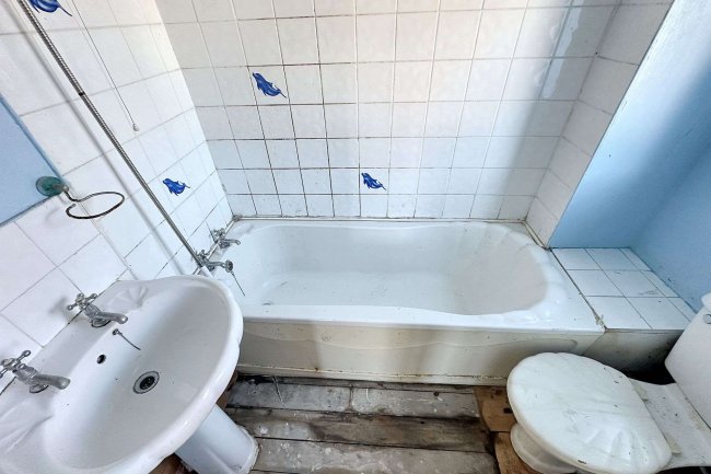 45 The Crescent, Sherburn, Durham, DH6 1EJ 6