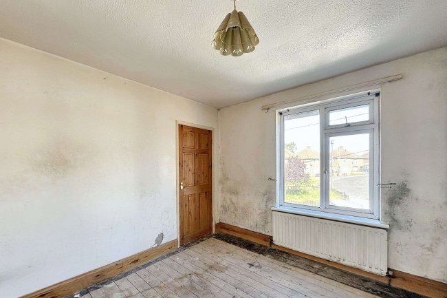 45 The Crescent, Sherburn, Durham, DH6 1EJ 6