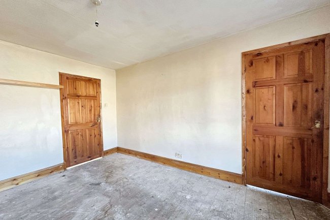 45 The Crescent, Sherburn, Durham, DH6 1EJ 6