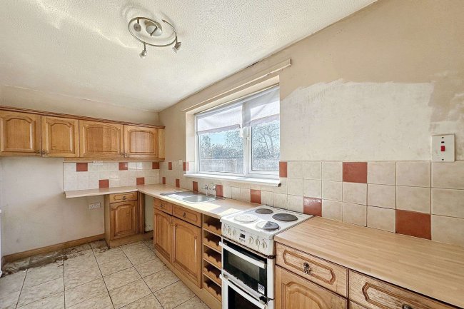 45 The Crescent, Sherburn, Durham, DH6 1EJ 6