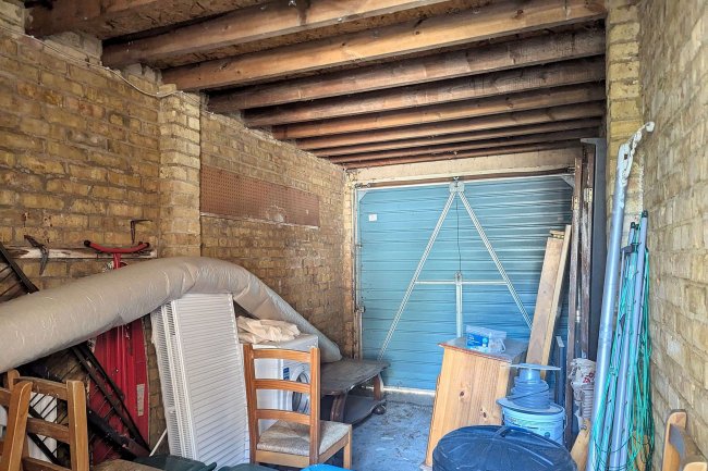 9 Stamford Drive, Bromley, BR2 0XF 1