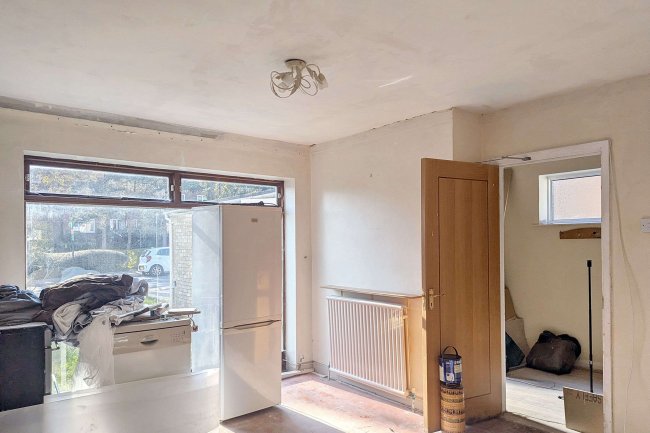 9 Stamford Drive, Bromley, BR2 0XF 1