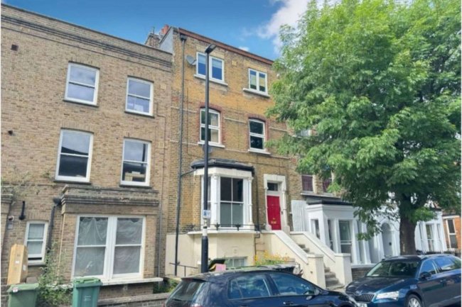 Mezzanine Room, 78 Loveridge Road, West Hampstead, London, NW6 2DT 8