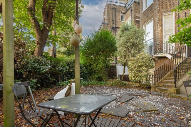 30 and 34 Pembridge Square, Notting Hill, London W2 4DT 7