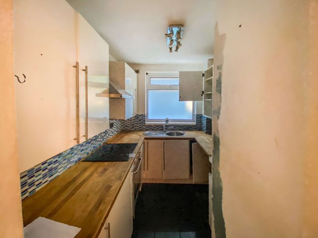 Flat 41, Carlton Court, Hulse Road, Southampton, SO15 2JZ 7