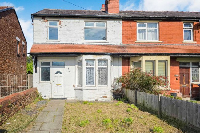 37 Powell Avenue Blackpool    FY4 3HQ 4