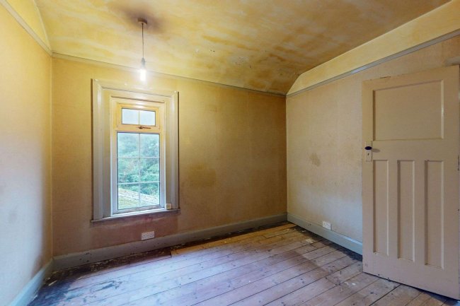 18 Bloswood Lane, Whitchurch, Hants, RG28 7BJ 4