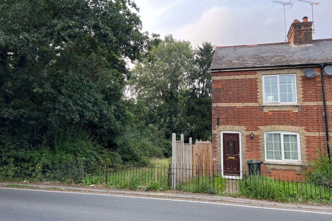 Land adjacent to 1 Riverside Place, Chelmsford Road, Writtle, Chelmsford, CM1 3EU 4