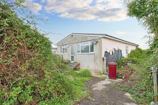 Wayside, Mill Lane, Selsey, Chichester, PO20 9BQ 2