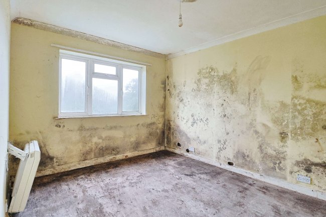 Wayside, Mill Lane, Selsey, Chichester, PO20 9BQ 2