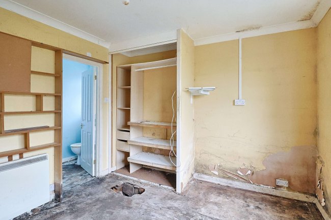 Wayside, Mill Lane, Selsey, Chichester, PO20 9BQ 2