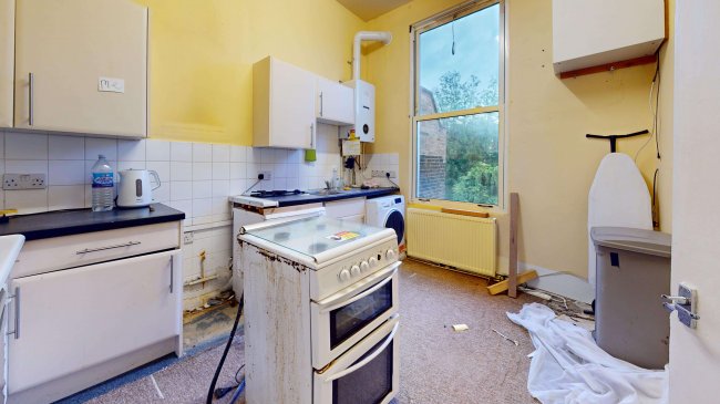 Flat B, 24 Woodstock Grove, London, W12 8LE 2