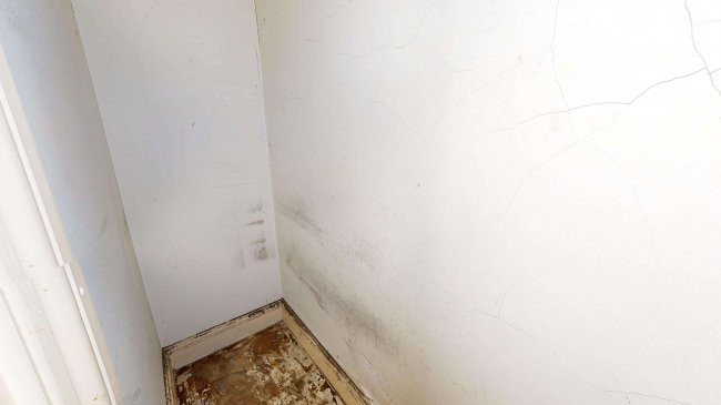 Flat A, 97 Dawes Road, London, SW6 7DU 6