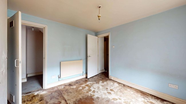 Flat A, 97 Dawes Road, London, SW6 7DU 6