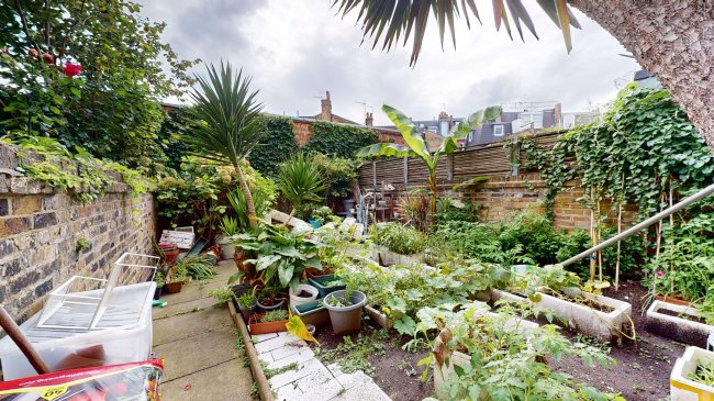 Flat A, 97 Dawes Road, London, SW6 7DU 6