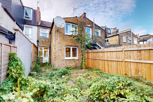 Flat A, 5 Claxton Grove, London, W6 8HD 2