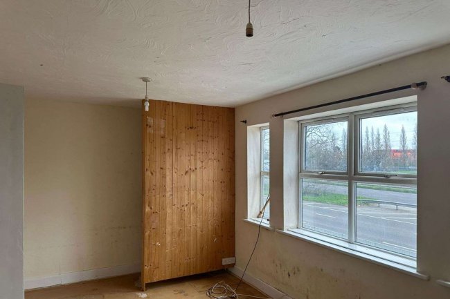 447A Millbrook Road West, Southampton, Hampshire, SO15 0HX 5