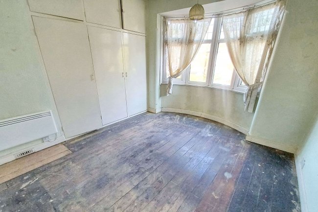 13 Dunmore Road, Gatley, Cheadle SK8 4AH 2