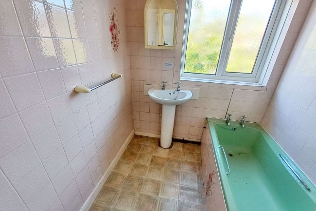 13 Dunmore Road, Gatley, Cheadle SK8 4AH 2