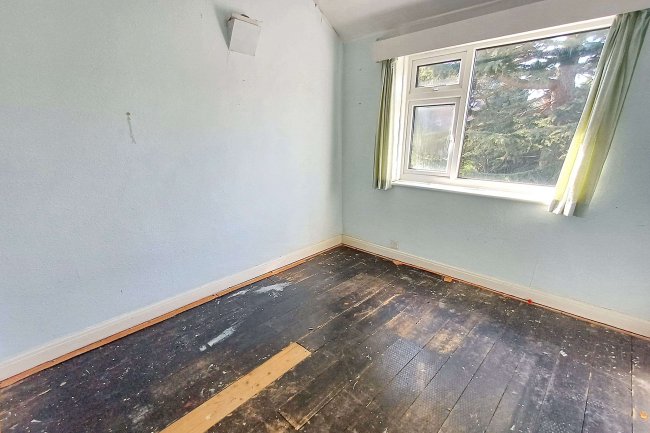 13 Dunmore Road, Gatley, Cheadle SK8 4AH 2