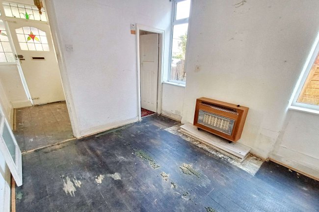 13 Dunmore Road, Gatley, Cheadle SK8 4AH 2