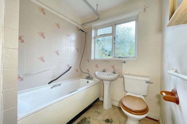 Glendale, Underway, Combe St Nicholas, Chard, TA20 3NS 3