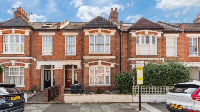 33 Midmoor Road, Balham, London, SW12 0EW 2