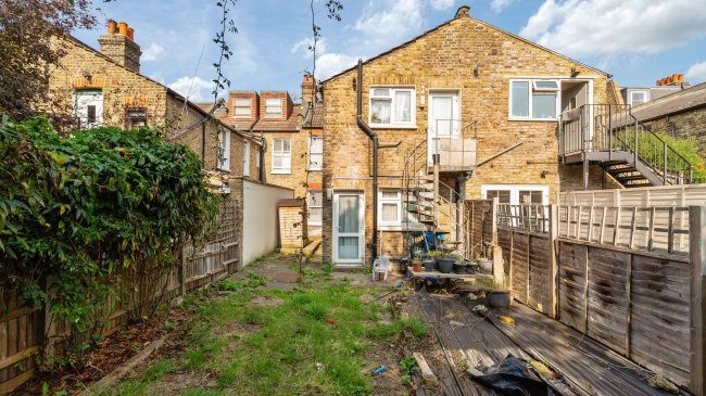 33 Midmoor Road, Balham, London, SW12 0EW 2