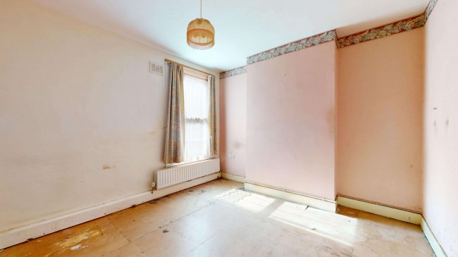 33 Midmoor Road, Balham, London, SW12 0EW 2