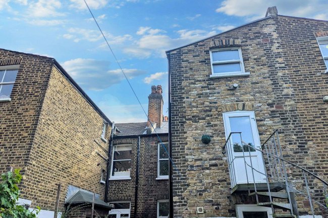 43a & 43b  Summerley Street, Earlsfield, London SW18 4EU 1