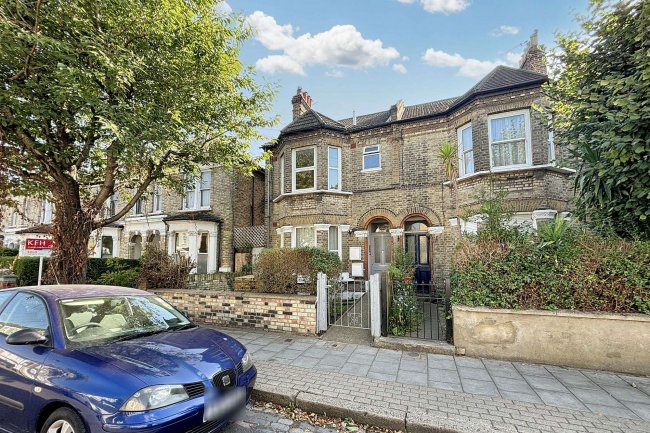 52b Sistova Road, Balham, London SW12 9QS 2