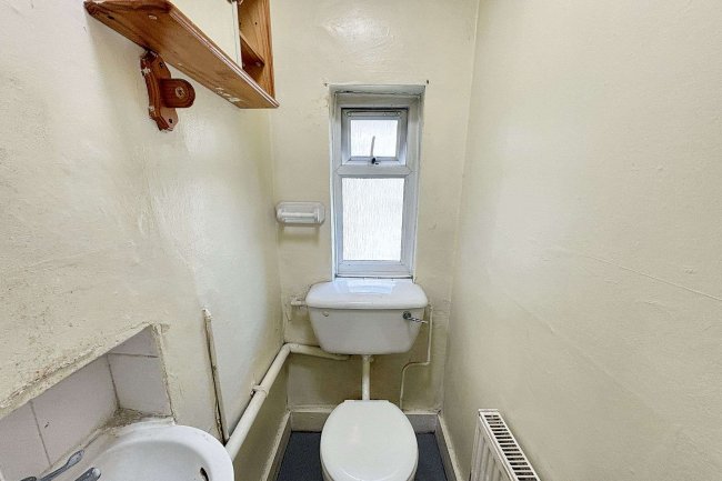 52b Sistova Road, Balham, London SW12 9QS 2