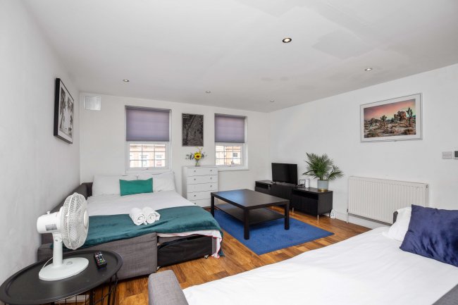 148-150 Commercial Road, London, E1 1NL 1