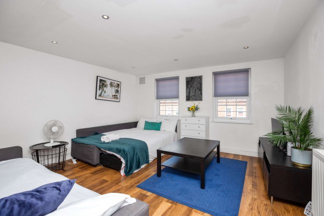 148-150 Commercial Road, London, E1 1NL 1