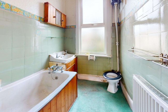 53 Links Road, Tooting, London, SW17 9EE 3