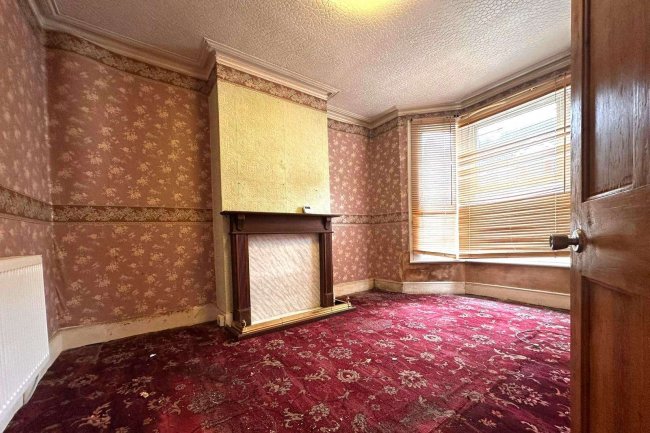 53 Links Road, Tooting, London, SW17 9EE 3