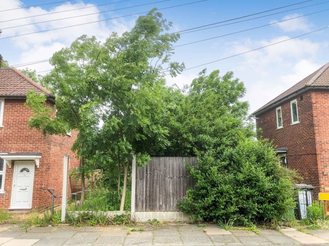 Land at Castleton Road, Mottingham, London, SE9 4BY 9
