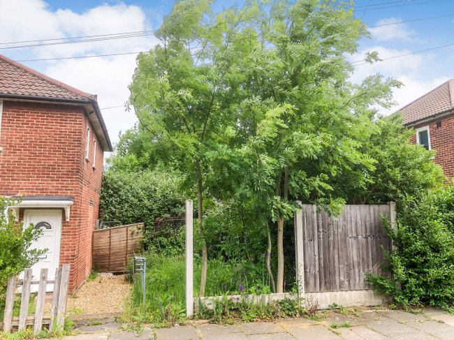 Land at Castleton Road, Mottingham, London, SE9 4BY 9