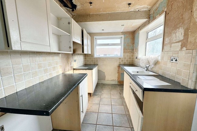 43 Morven Street, Creswell, Worksop, Derbyshire S80 4AJ 9