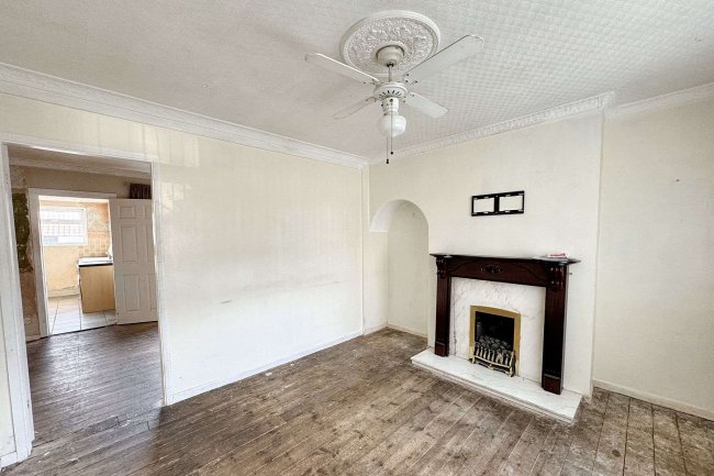 43 Morven Street, Creswell, Worksop, Derbyshire S80 4AJ 9