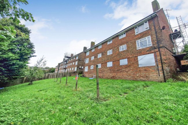 83 Horton Road, Brighton, East Sussex, BN1 7EG 4